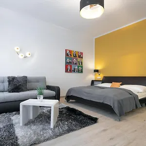 Wf-apartment Zentral, Trendig & Modern, Westbahnhof Apartament