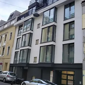 Betariel'com Akh Apartament